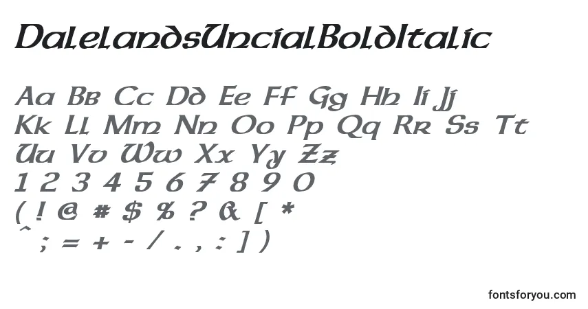A fonte DalelandsUncialBoldItalic – alfabeto, números, caracteres especiais