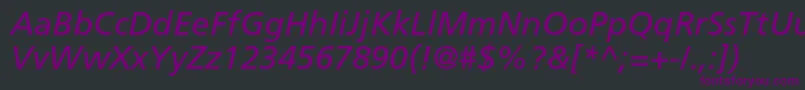 フォントFrutigerltstdItalic – 黒い背景に紫のフォント