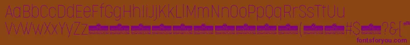 フォントCocogooseCondensedThinTrial – 紫色のフォント、茶色の背景