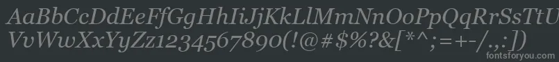 GeorgiaItalic-fontti – harmaat kirjasimet mustalla taustalla