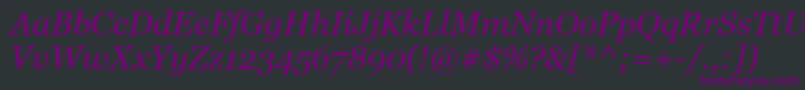 フォントGeorgiaItalic – 黒い背景に紫のフォント