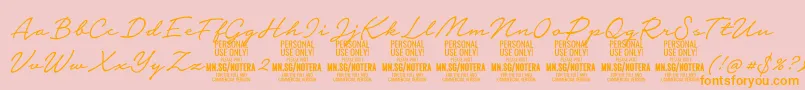 Notera2lightPersonal-Schriftart – Orangefarbene Schriften auf rosa Hintergrund