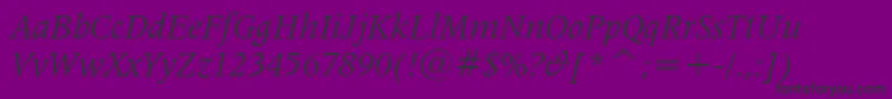 Weitere Informationen zur Latin725ItalicBt-Schriftart Latin725ItalicBt-Schriftart – Schwarze Schriften auf violettem Hintergrund