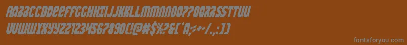 Weitere Informationen zur Warnationcondital-Schriftart Warnationcondital-Schriftart – Graue Schriften auf braunem Hintergrund