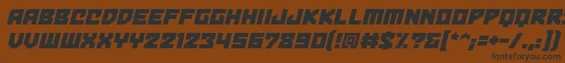 BulletproofbbItal-fontti – mustat fontit ruskealla taustalla