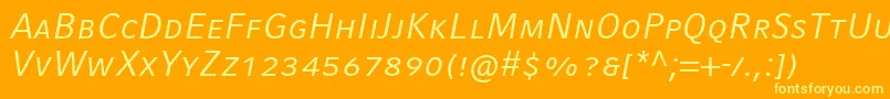 CompatilFactLtComItalicSmallCaps-fontti – keltaiset fontit oranssilla taustalla