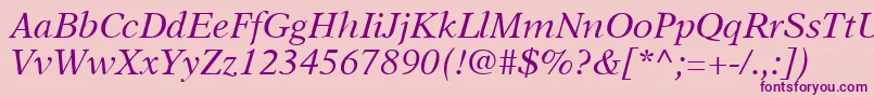 A831RomanItalic-fontti – violetit fontit vaaleanpunaisella taustalla