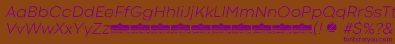 Czcionka CodecColdLightItalicTrial – fioletowe czcionki na brązowym tle