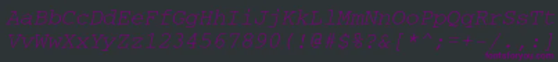 Czcionka CourierwincttItalic – fioletowe czcionki na czarnym tle