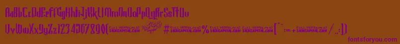 GothickellashortFree-Schriftart – Violette Schriften auf braunem Hintergrund