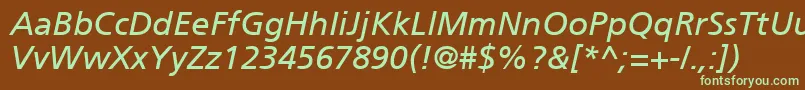Czcionka ForeignerItalic – zielone czcionki na brązowym tle