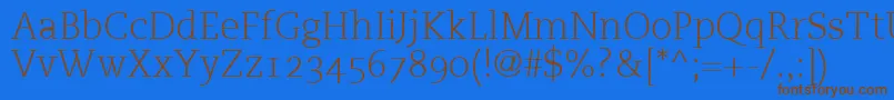 PmnCaecilia45LightOldstyleFigures-Schriftart – Braune Schriften auf blauem Hintergrund