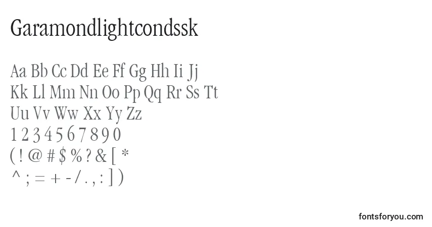 A fonte Garamondlightcondssk – alfabeto, números, caracteres especiais