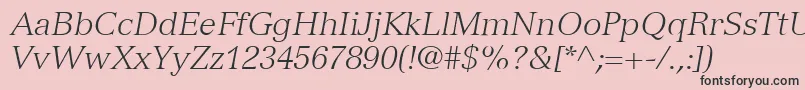 VersaillesLt46LightItalic-fontti – mustat fontit vaaleanpunaisella taustalla