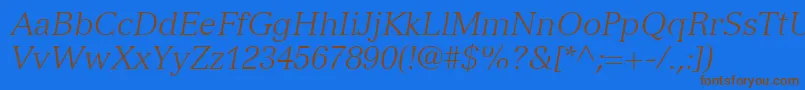 VersaillesLt46LightItalic-Schriftart – Braune Schriften auf blauem Hintergrund