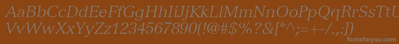 Czcionka VersaillesLt46LightItalic – szare czcionki na brązowym tle