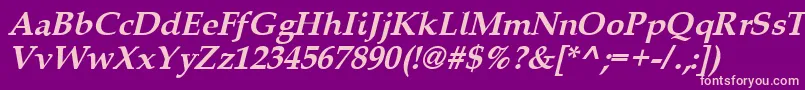 Queensbi-fontti – vaaleanpunaiset fontit violetilla taustalla