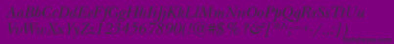 NewbaskervilleattItalic-Schriftart – Schwarze Schriften auf violettem Hintergrund