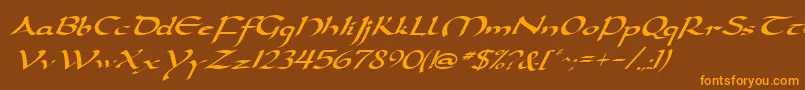 フォントDarwyckeItalic – オレンジ色の文字が茶色の背景にあります。