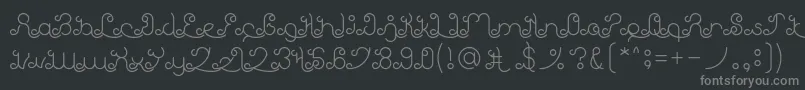 EtherealSky-fontti – harmaat kirjasimet mustalla taustalla