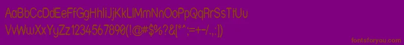 Strwrn-fontti – ruskeat fontit violetilla taustalla