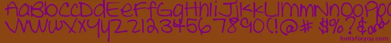 Lisätietoja DjbTheCheerleader-fontista DjbTheCheerleader-fontti – violetit fontit ruskealla taustalla