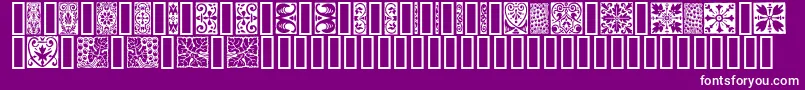 Orna3-fontti – valkoiset fontit violetilla taustalla