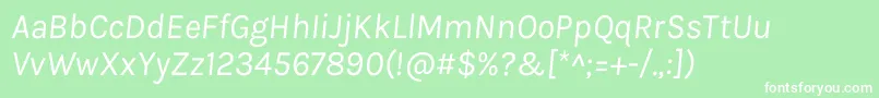 フォントKarlaItalic – 緑の背景に白い文字