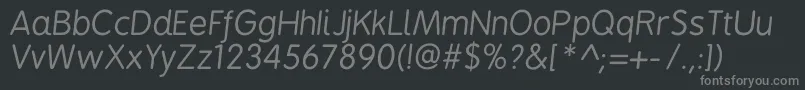 Czcionka Bpreplayitalics – szare czcionki na czarnym tle