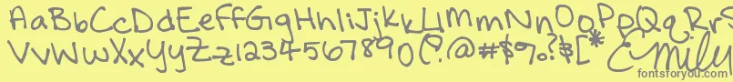 FallIsStillLikeSummerInCalifornia-fontti – harmaat kirjasimet keltaisella taustalla