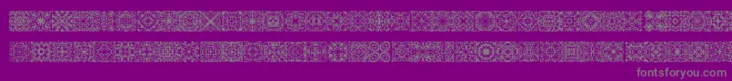 Saiba mais sobre a fonte SymmetryBrk Fonte SymmetryBrk – fontes cinzas em um fundo violeta