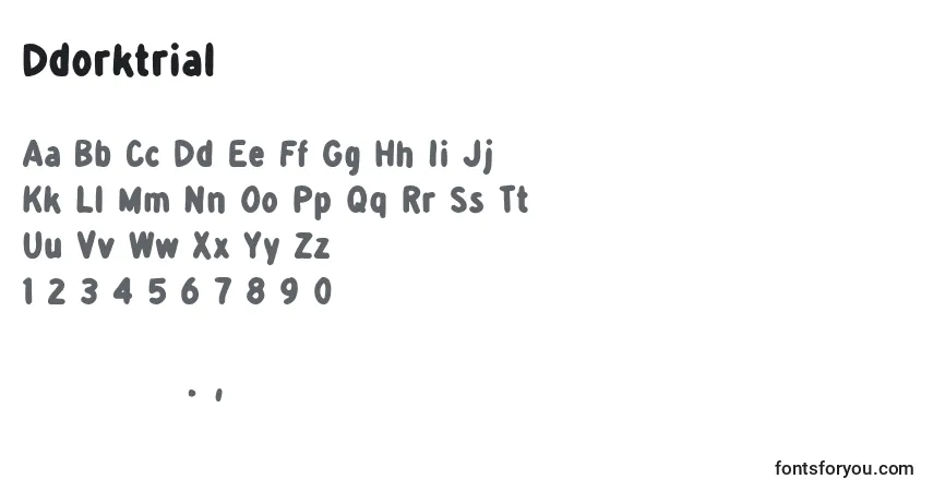 Czcionka Ddorktrial – alfabet, cyfry, specjalne znaki