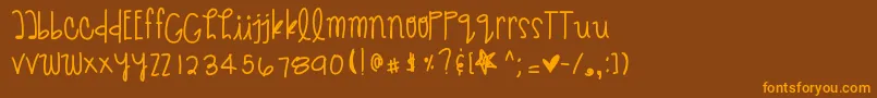 フォントGivemebackthenights – オレンジ色の文字が茶色の背景にあります。