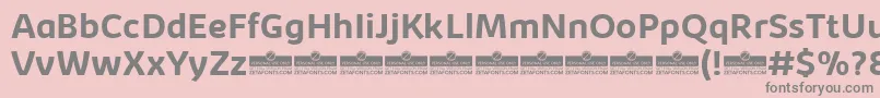 KabrioBoldTrial-fontti – harmaat kirjasimet vaaleanpunaisella taustalla