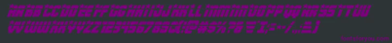 Weitere Informationen zur Armyrangerslaserital-Schriftart Armyrangerslaserital-Schriftart – Violette Schriften auf schwarzem Hintergrund