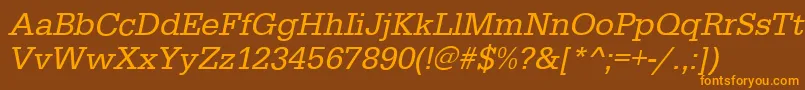 フォントEgyptiennestdItalic – オレンジ色の文字が茶色の背景にあります。