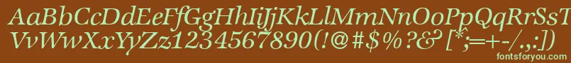 フォントZabriskieinternationalItalic – 緑色の文字が茶色の背景にあります。