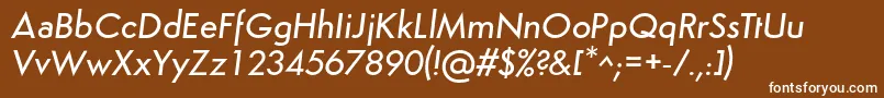 SemplicitaMediumItalic-fontti – valkoiset fontit ruskealla taustalla