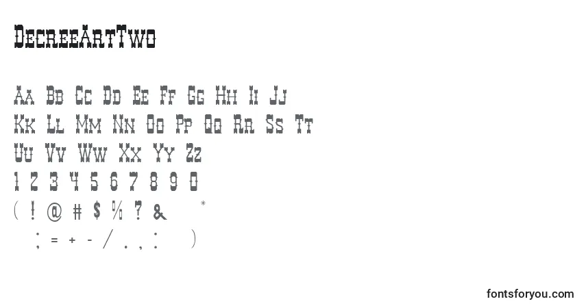 Schriftart DecreeArtTwo – Alphabet, Zahlen, spezielle Symbole