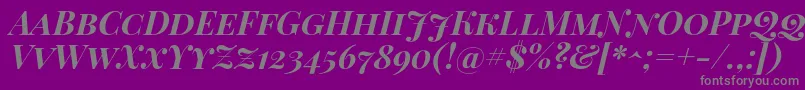 Weitere Informationen zur PlayfairDisplayScBoldItalic-Schriftart PlayfairDisplayScBoldItalic-Schriftart – Graue Schriften auf violettem Hintergrund