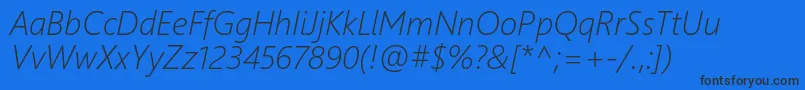 Czcionka SegoeUiLightItalic – czarne czcionki na niebieskim tle
