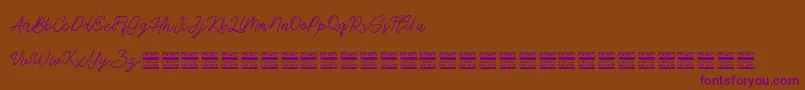 AntiqueDemo-fontti – violetit fontit ruskealla taustalla