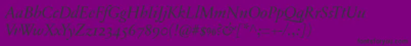 Czcionka SabonnextLtDisplayItalicOldStyleFigures – czarne czcionki na fioletowym tle