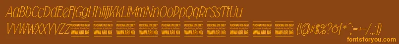 フォントFalkinserifitalicpersonal – オレンジ色の文字が茶色の背景にあります。