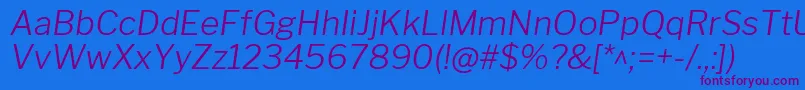 Czcionka LibrefranklinLightitalic – fioletowe czcionki na niebieskim tle