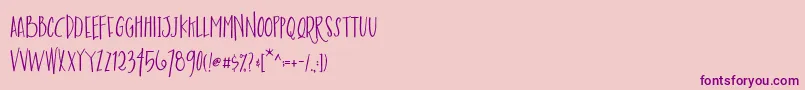 AustieBostEnvelopesPrint-Schriftart – Violette Schriften auf rosa Hintergrund