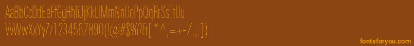 Fonte UniversNextProUltralightCompressed – fontes laranjas em um fundo marrom