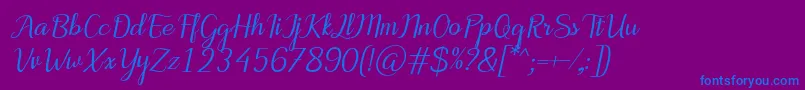MotiraItalic-fontti – siniset fontit violetilla taustalla
