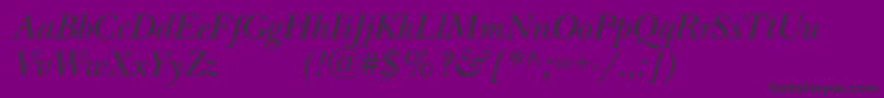 NewbaskervilleexpodcItalic-Schriftart – Schwarze Schriften auf violettem Hintergrund