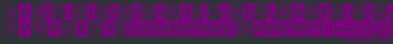 AOldtypernrcmcmb3-fontti – violetit fontit mustalla taustalla